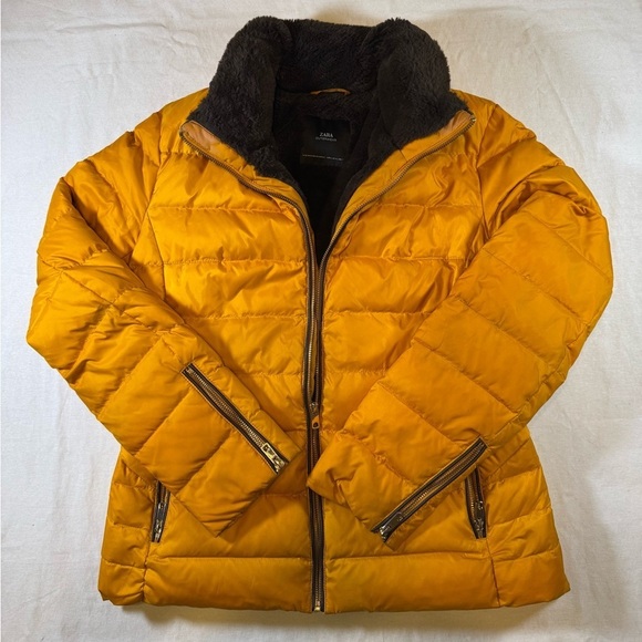 Zara Jackets & Blazers - Zara Women's Mustard Yellow Down Puffer Jacket with Faux Fur Collar